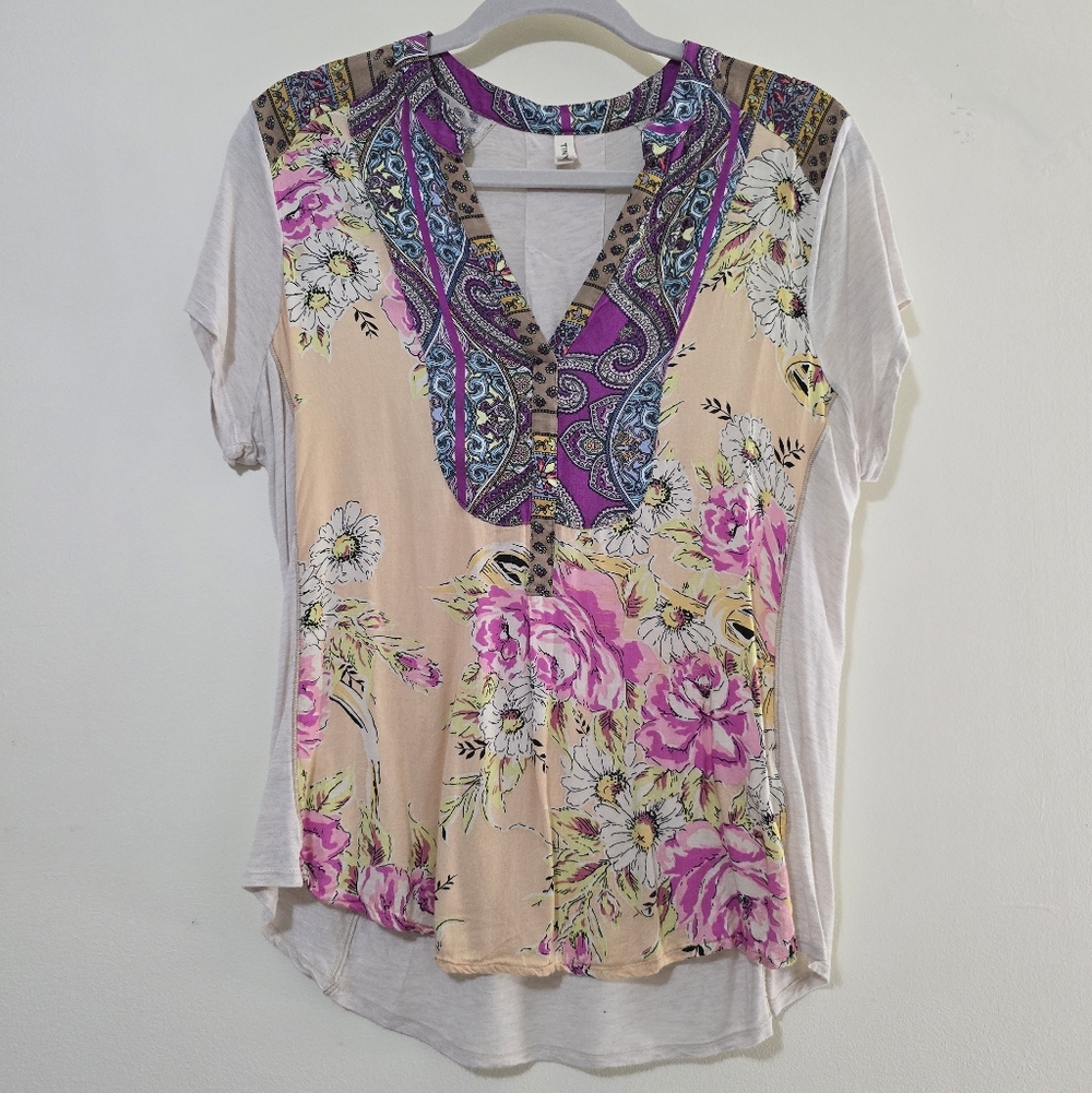 Tiny Anthropologie Printed Notched Floral V-Neck Short Sleeve Women's Top Size L